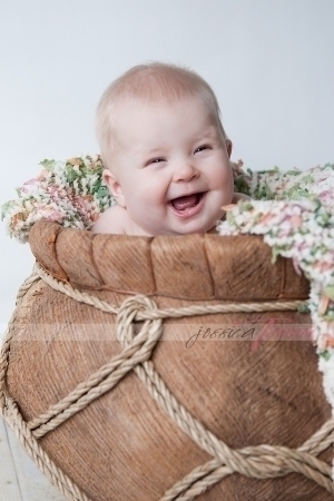 professional baby portrait photographer